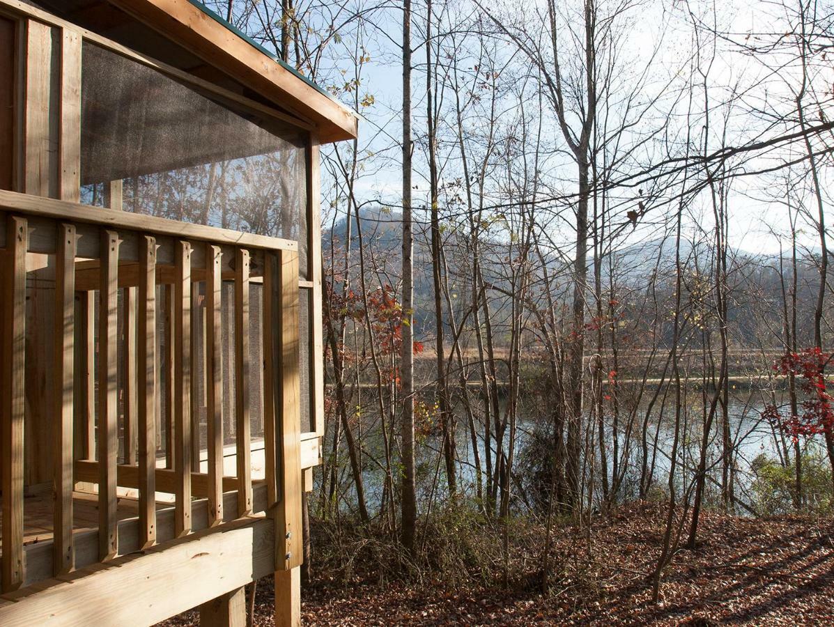 Pine Gables Cabins Villa Lake Lure Exterior photo