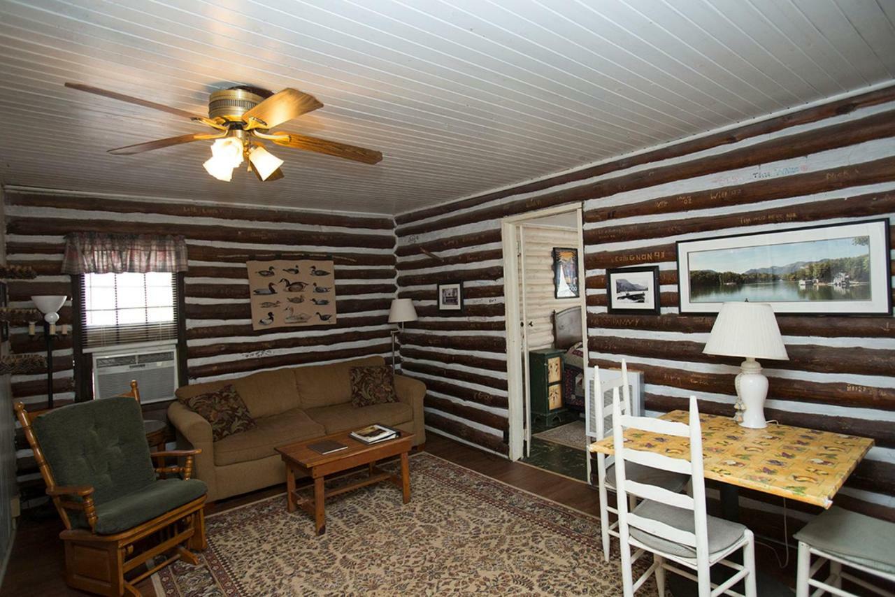 Pine Gables Cabins Villa Lake Lure Exterior photo